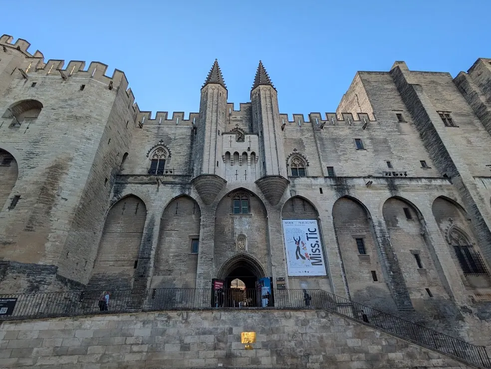 Palais des Papes at sunset