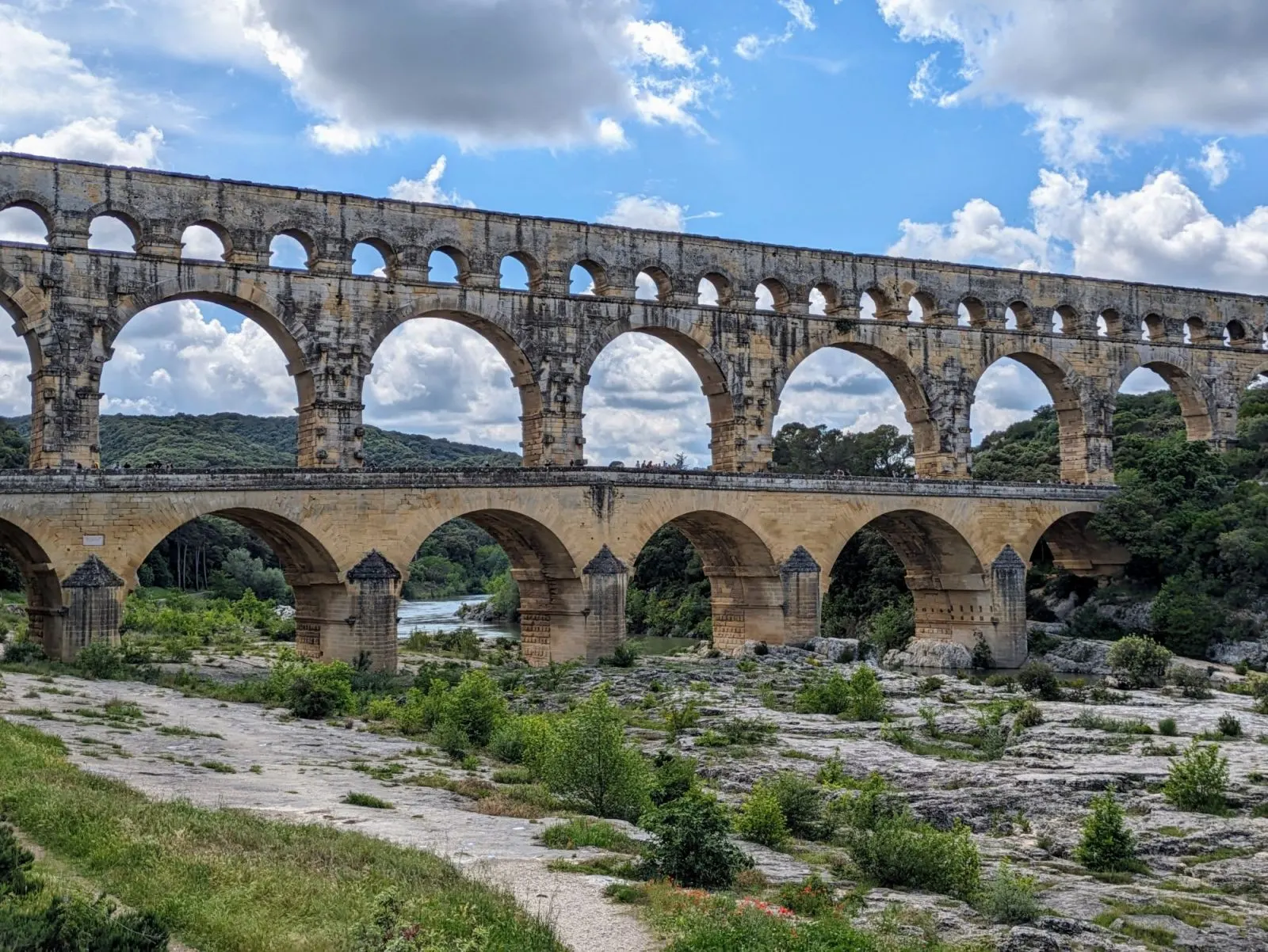 Panoramic view of Pont du Gard