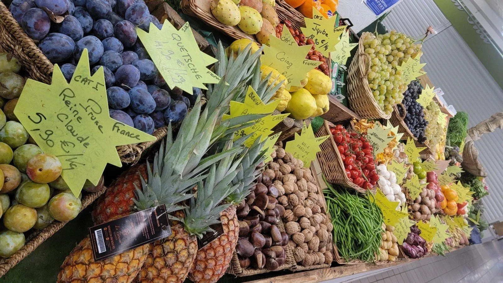 Fresh Provençal fruits